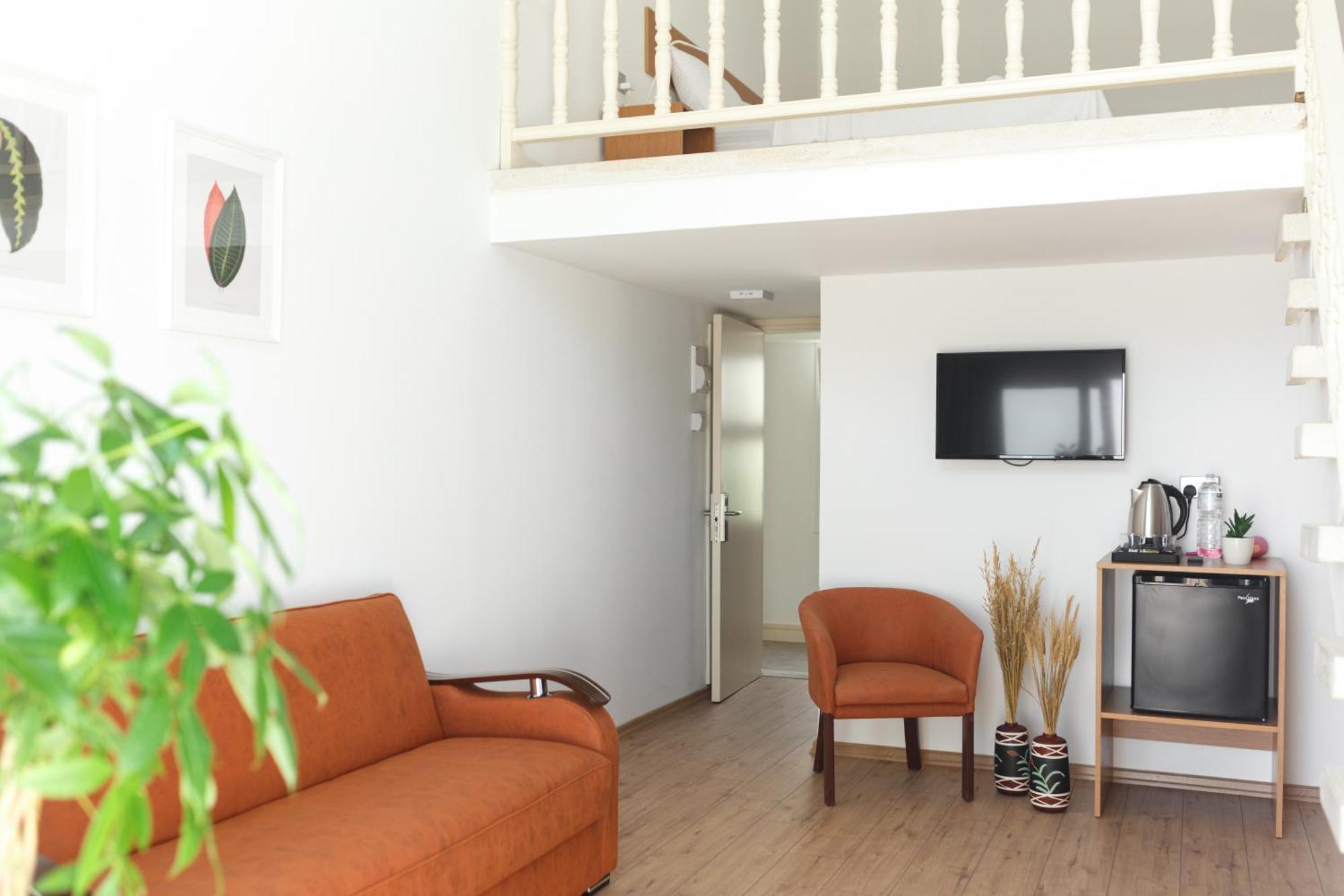 Azure Bay Hotel Ayia Varvara Екстериор снимка