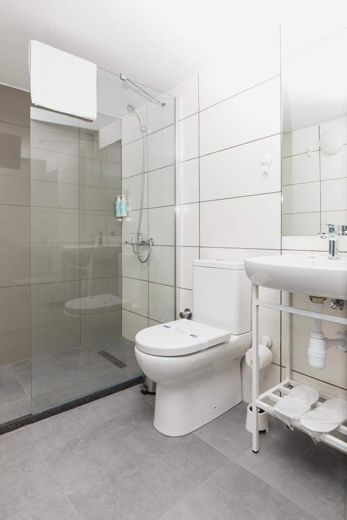 Azure Bay Hotel Ayia Varvara Екстериор снимка