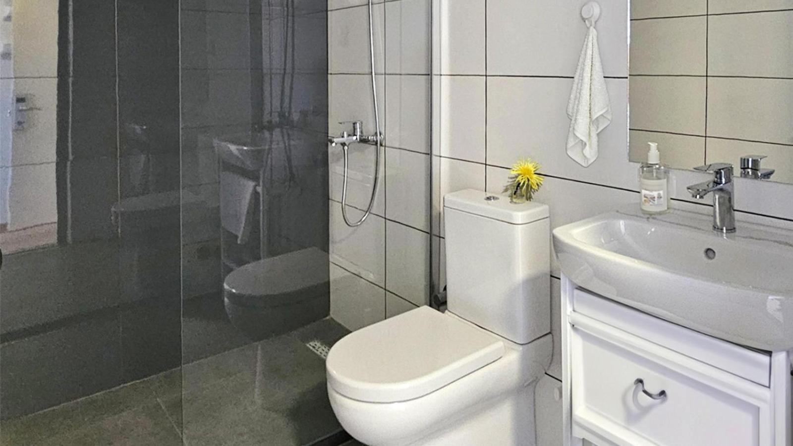 Azure Bay Hotel Ayia Varvara Екстериор снимка